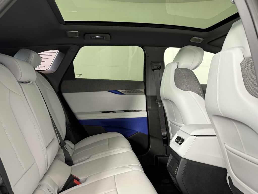 2025 Cadillac OPTIQ Luxury AWD Maumee OH