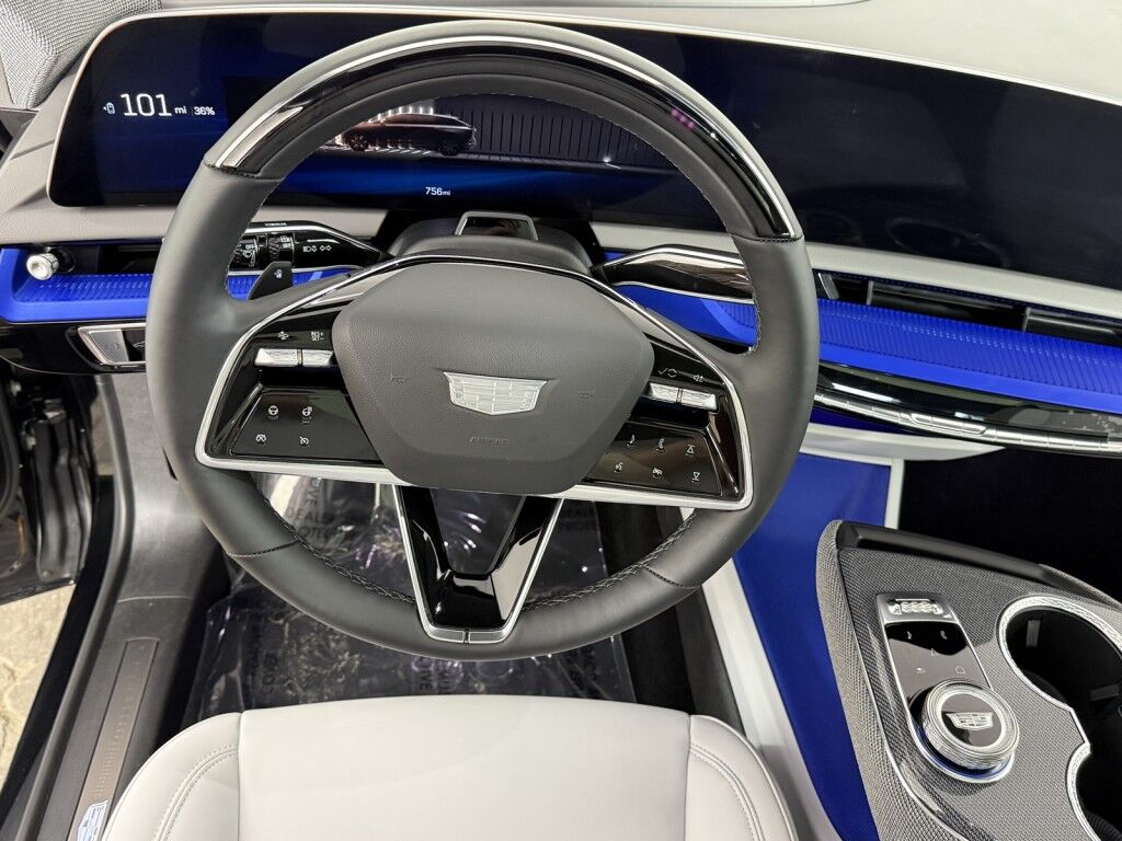 2025 Cadillac OPTIQ Luxury AWD Maumee OH
