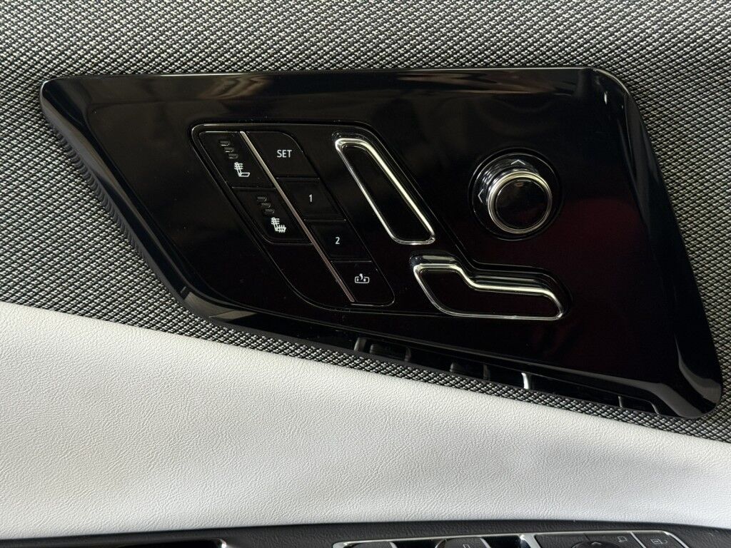 2025 Cadillac OPTIQ Luxury AWD Maumee OH