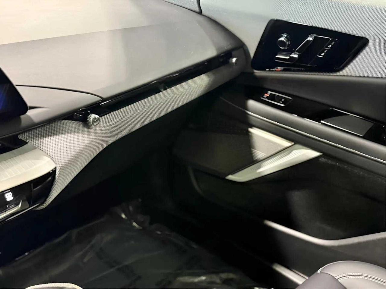2025 Cadillac OPTIQ Luxury Woburn MA