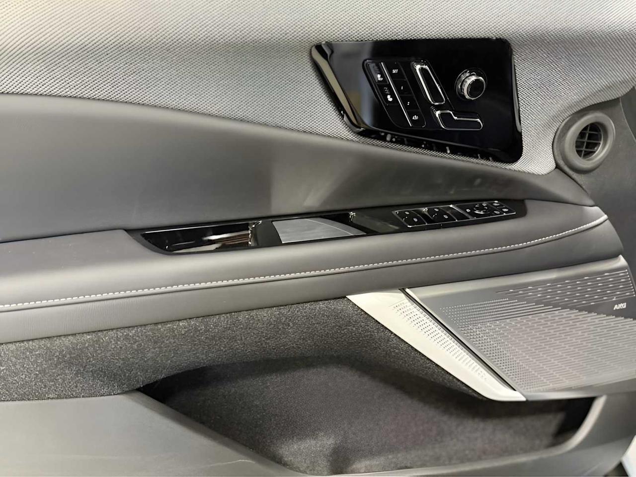 2025 Cadillac OPTIQ Luxury Woburn MA