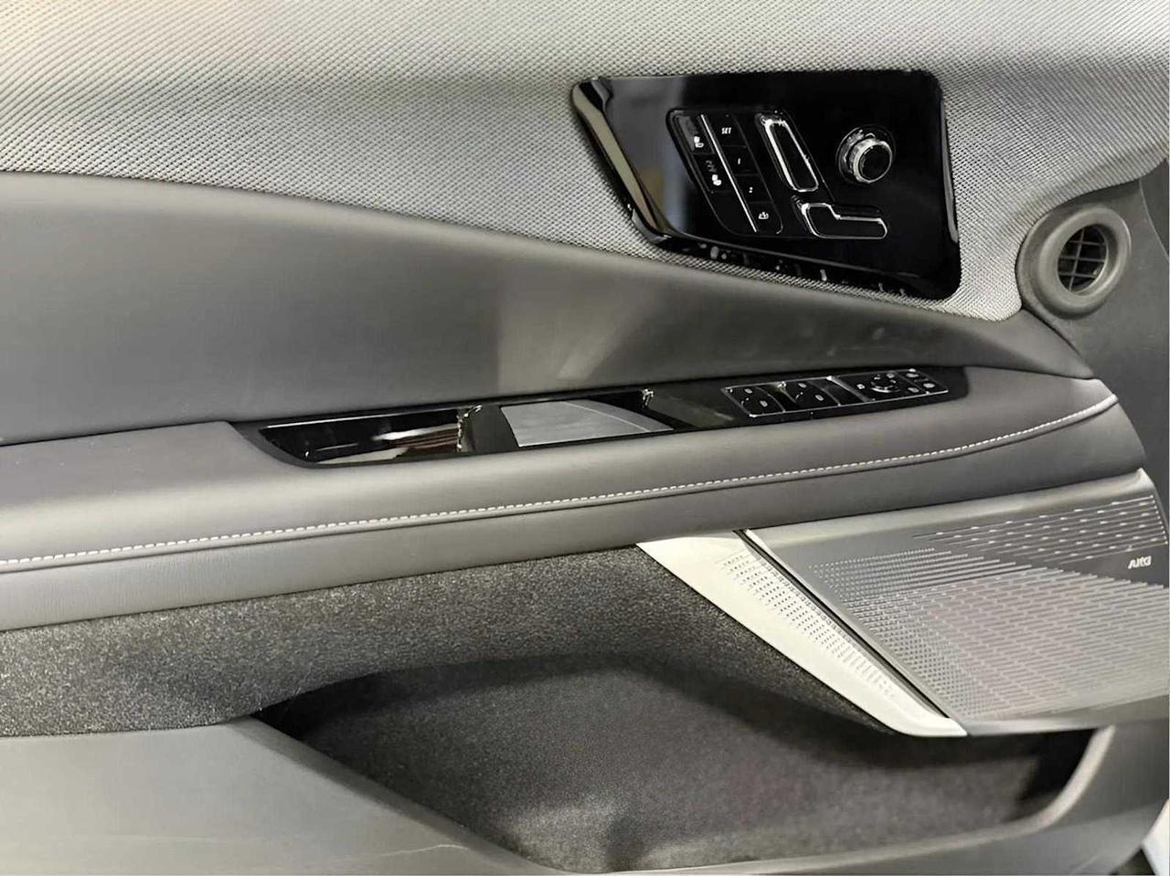 2025 Cadillac OPTIQ Luxury Woburn MA