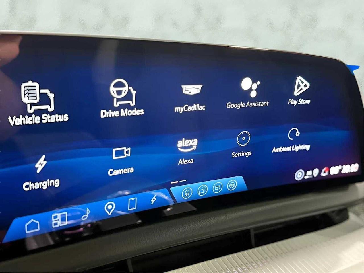 2025 Cadillac OPTIQ Luxury Woburn MA