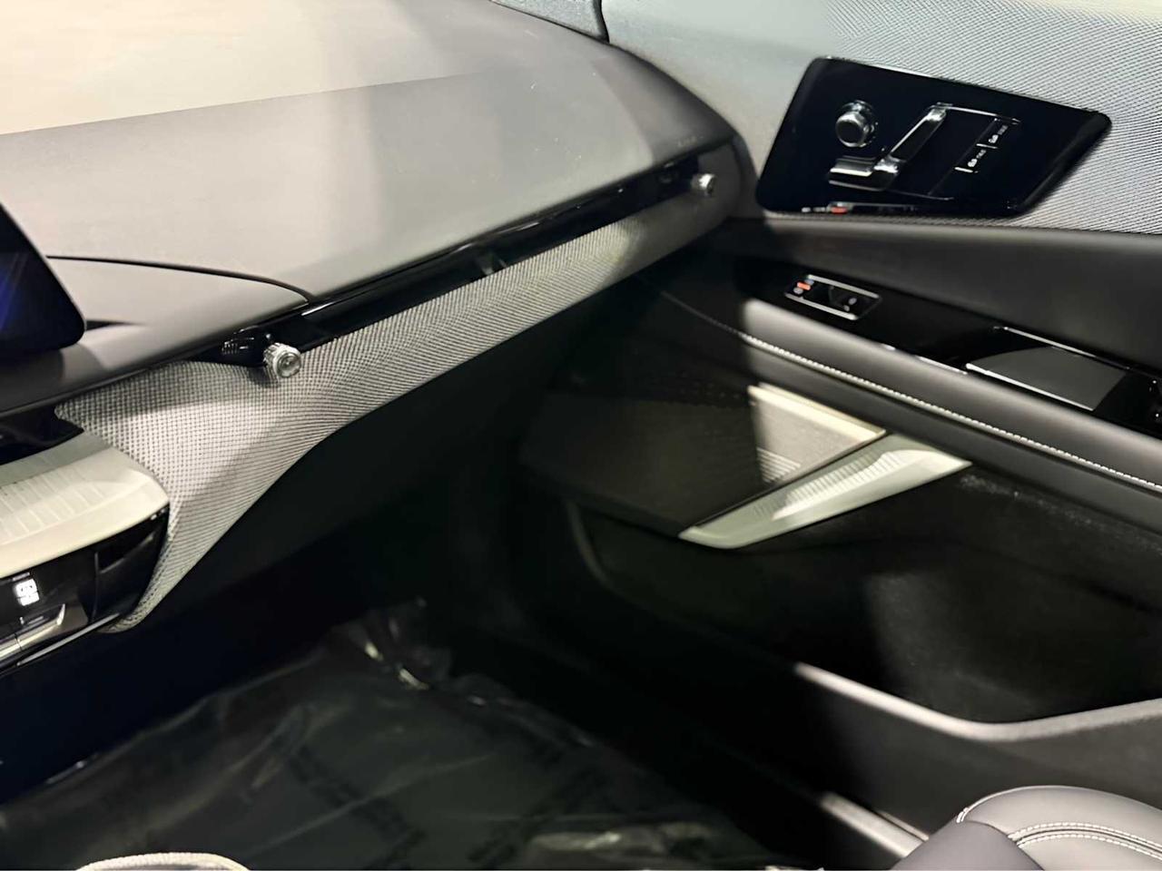 2025 Cadillac OPTIQ Luxury Woburn MA