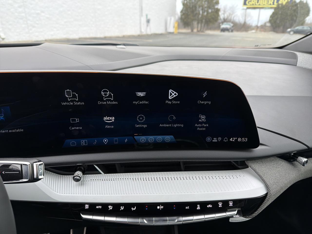 2025 Cadillac OPTIQ Sport AWD Saukville WI