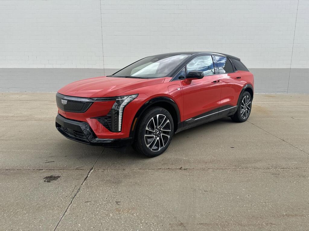 2025 Cadillac OPTIQ Sport AWD Milwaukee WI