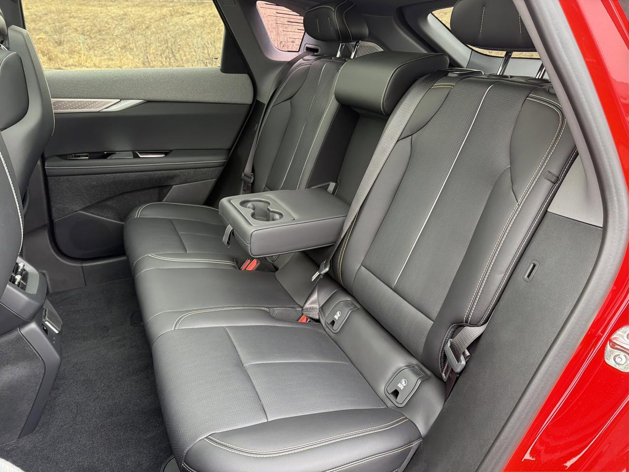 2025 Cadillac OPTIQ Sport AWD Saukville WI