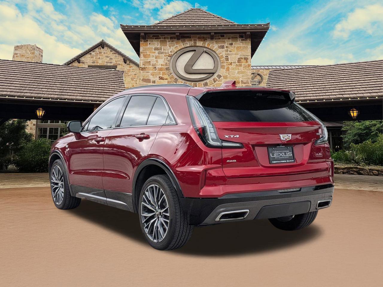 2025 Cadillac XT4 AWD Sport