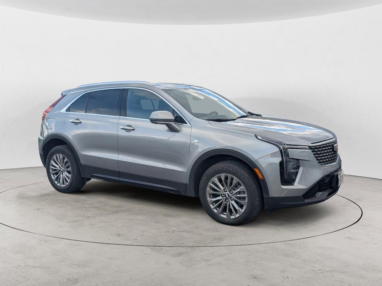 2025 Cadillac XT4 FWD Premium Luxury