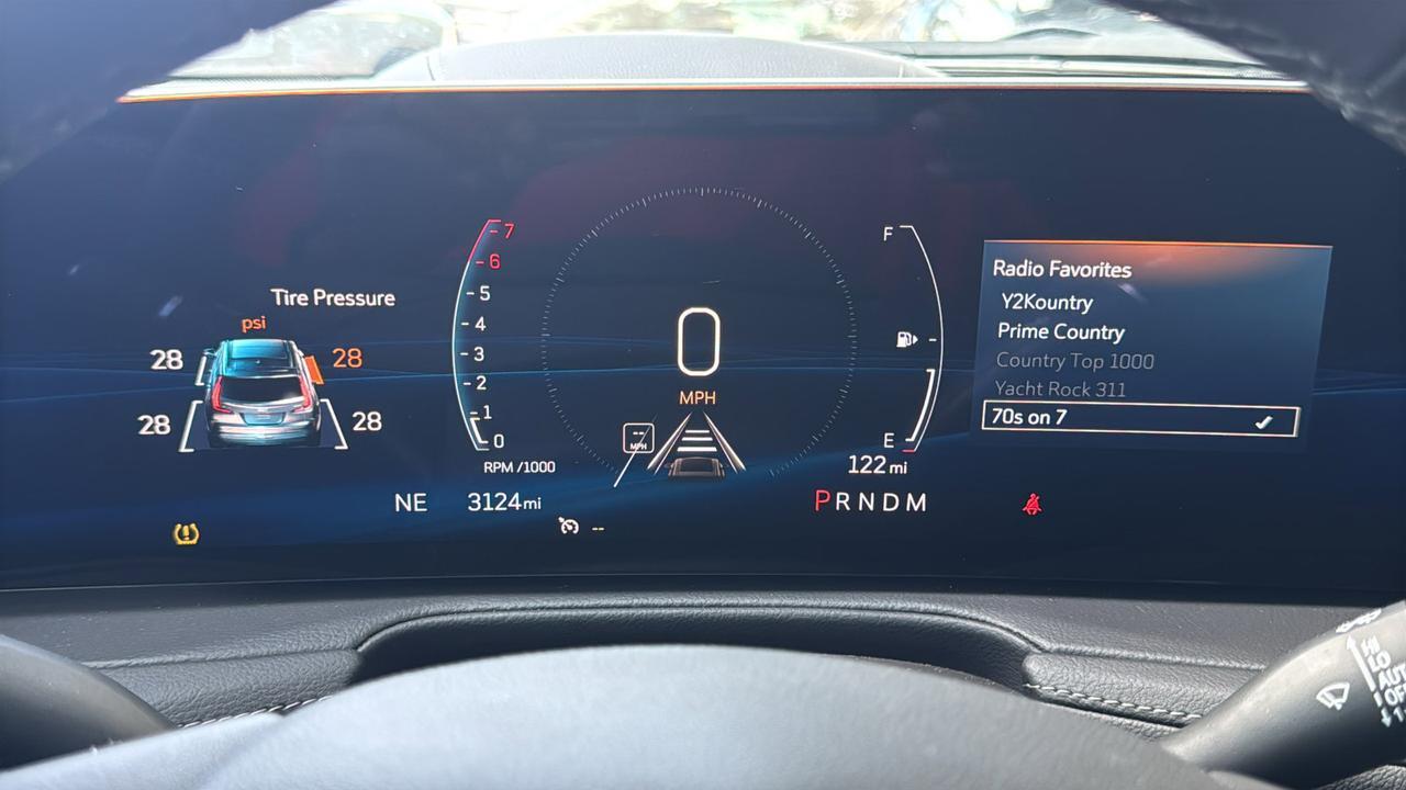 2025 Cadillac XT4 FWD Premium Luxury  Selma TX