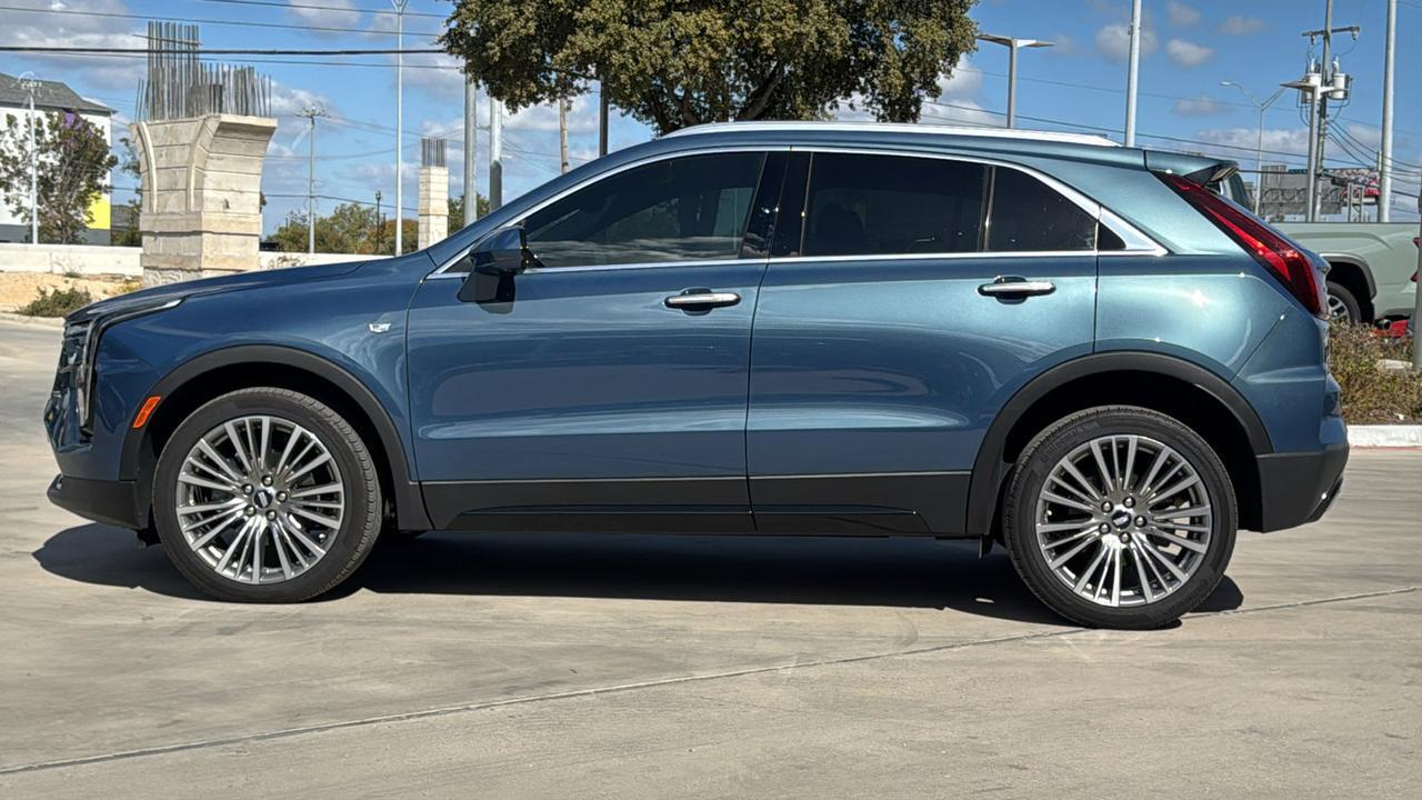 2025 Cadillac XT4 FWD Premium Luxury  Selma TX