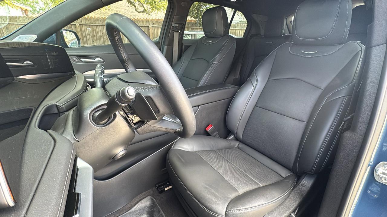 2025 Cadillac XT4 FWD Premium Luxury  Selma TX