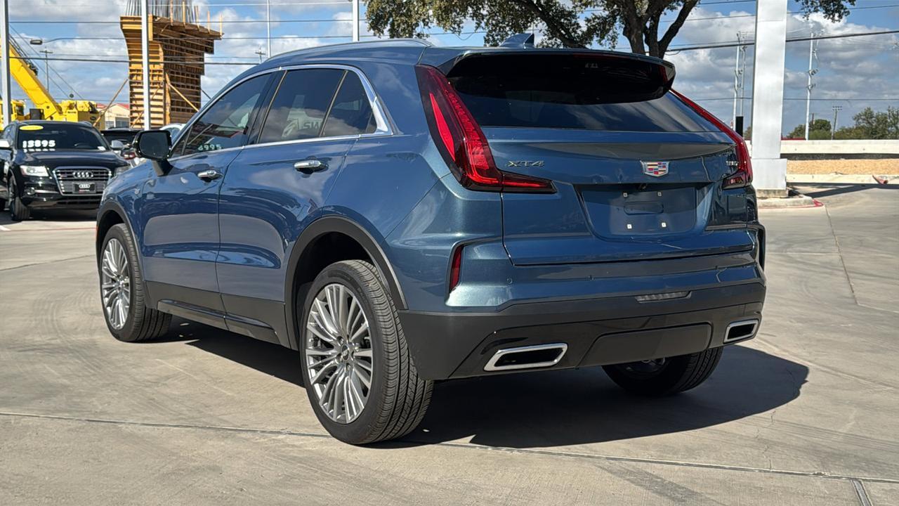 2025 Cadillac XT4 FWD Premium Luxury  Selma TX