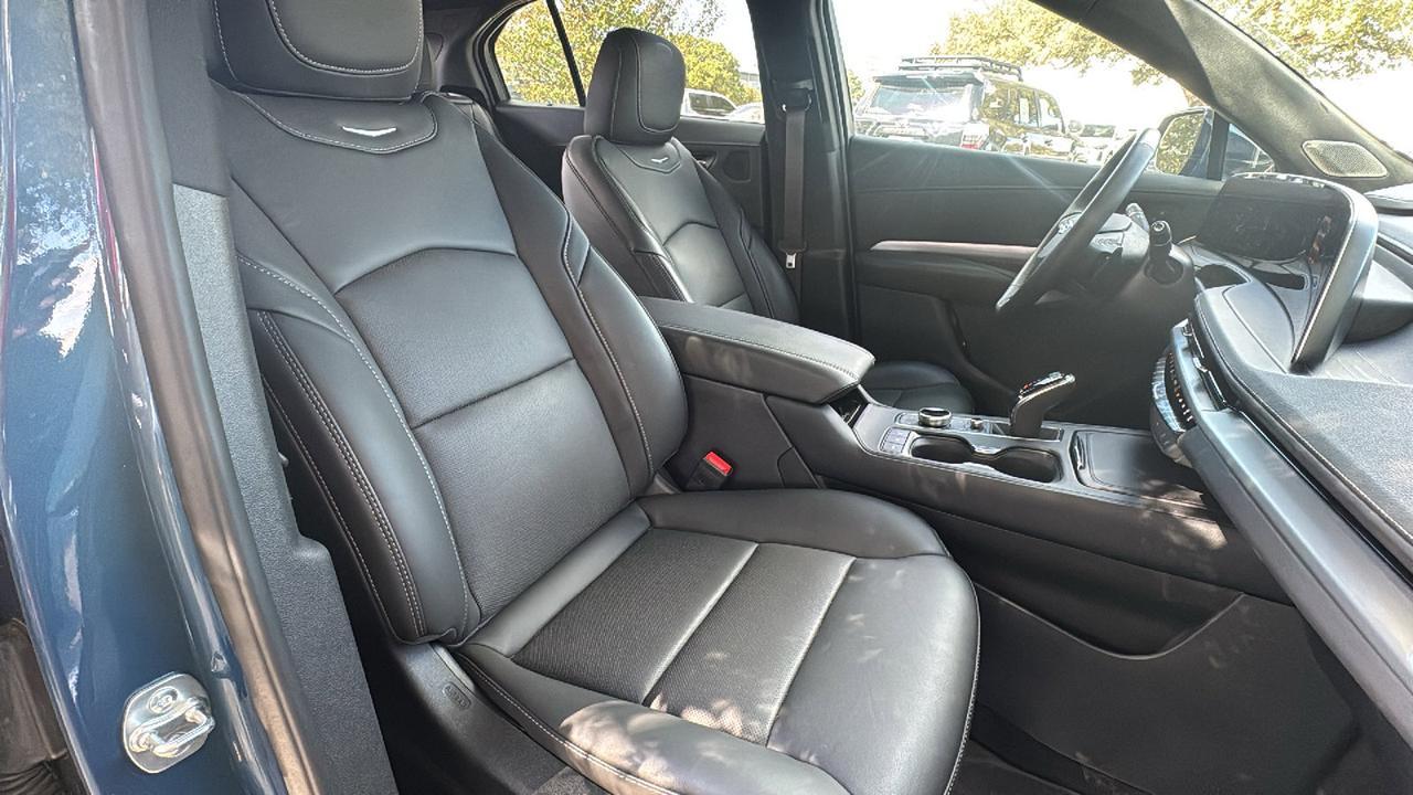 2025 Cadillac XT4 FWD Premium Luxury  Selma TX