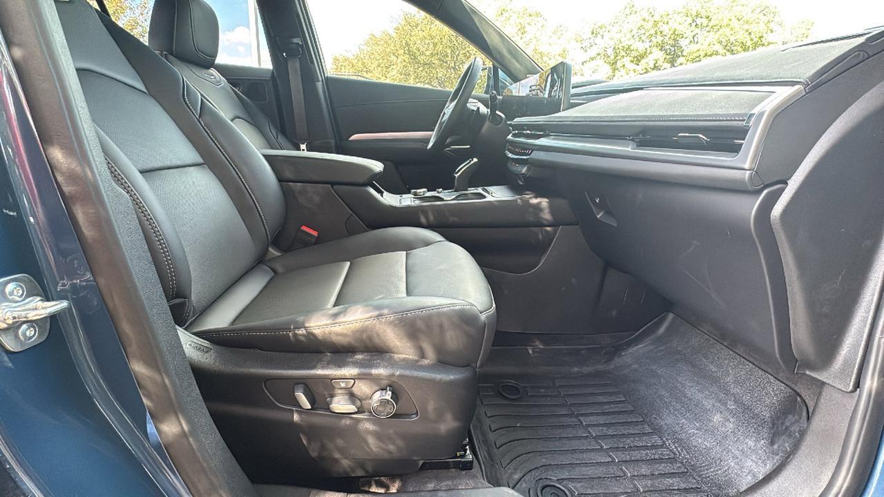 2025 Cadillac XT4 FWD Premium Luxury  Selma TX