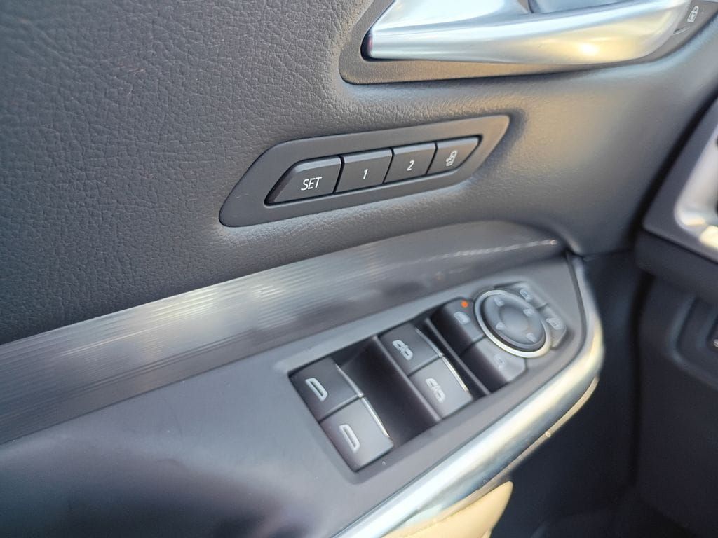 2025 Cadillac XT4 Premium Luxury San Antonio TX