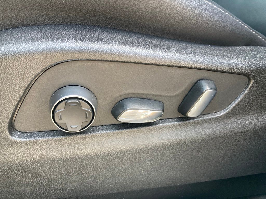 2025 Cadillac XT4 Premium Luxury San Antonio TX