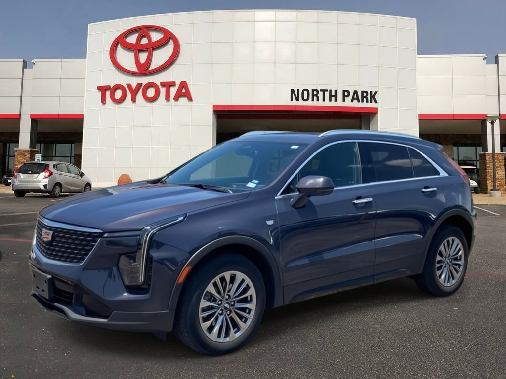 2025 Cadillac XT4 Premium Luxury