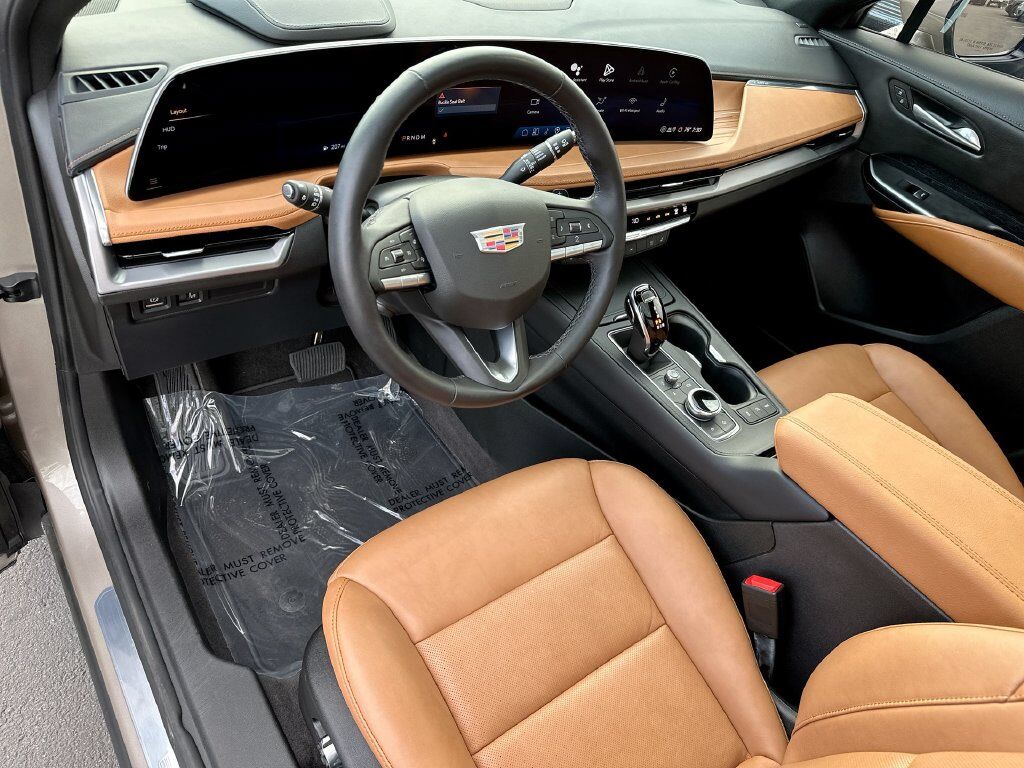2025 Cadillac XT4 Premium Luxury
