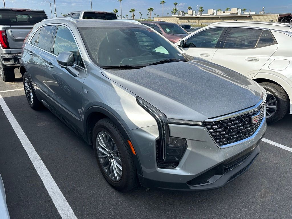 2025 Cadillac XT4 Premium Luxury