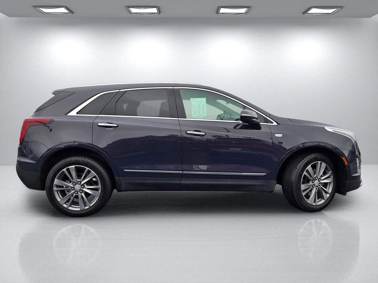 2025 Cadillac XT5 AWD Premium Luxury