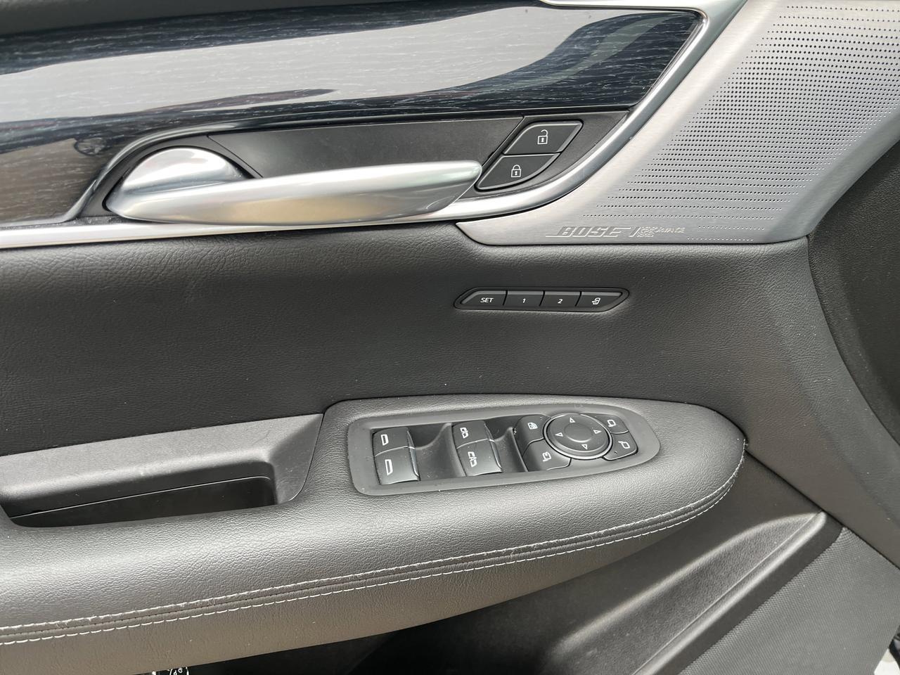 2025 Cadillac XT5 Premium Luxury AWD 3.6L w/Sunroof HtdLthr HD-RearCamera Saukville WI