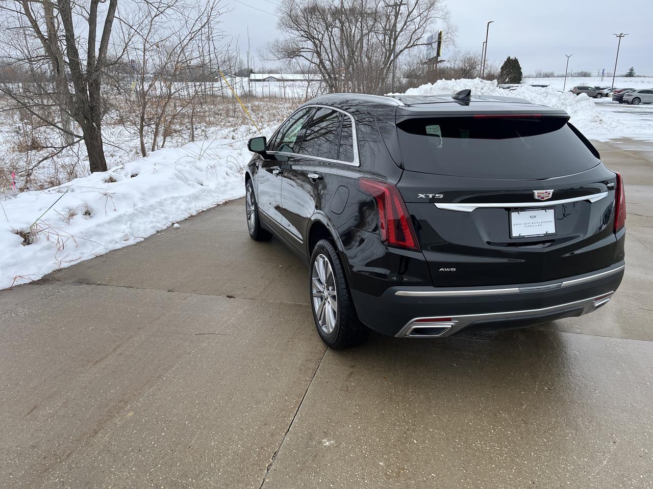 2025 Cadillac XT5 Premium Luxury AWD 3.6L w/Sunroof HtdLthr HD-RearCamera Saukville WI