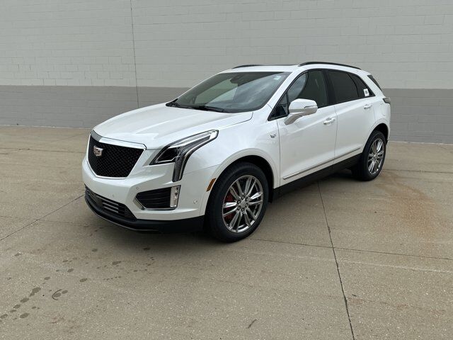 2025 Cadillac XT5 Sport AWD Milwaukee WI