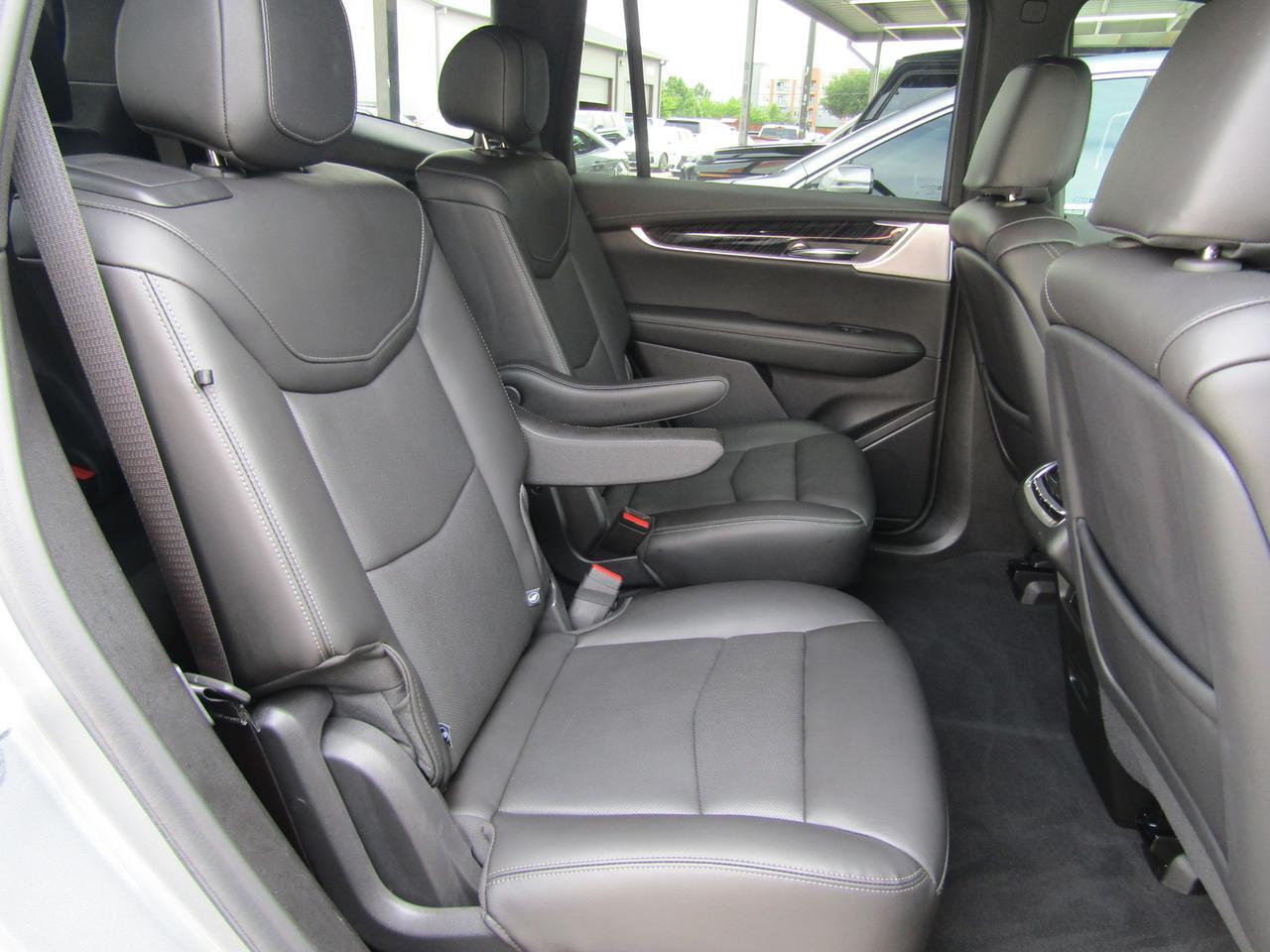 2025 Cadillac XT6 FWD 4dr Premium Luxury Grand Prairie TX