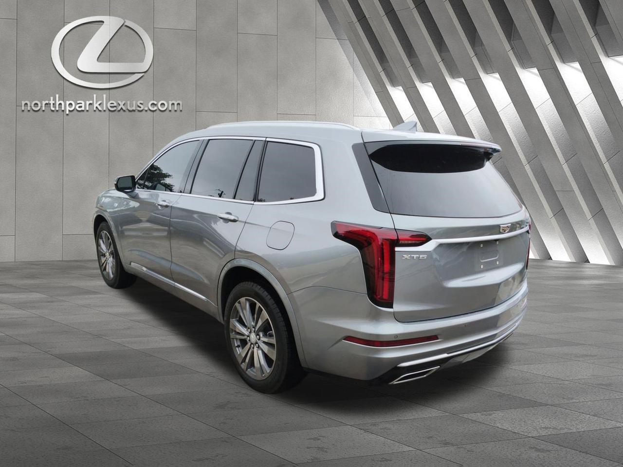 2025 Cadillac XT6 FWD Premium Luxury