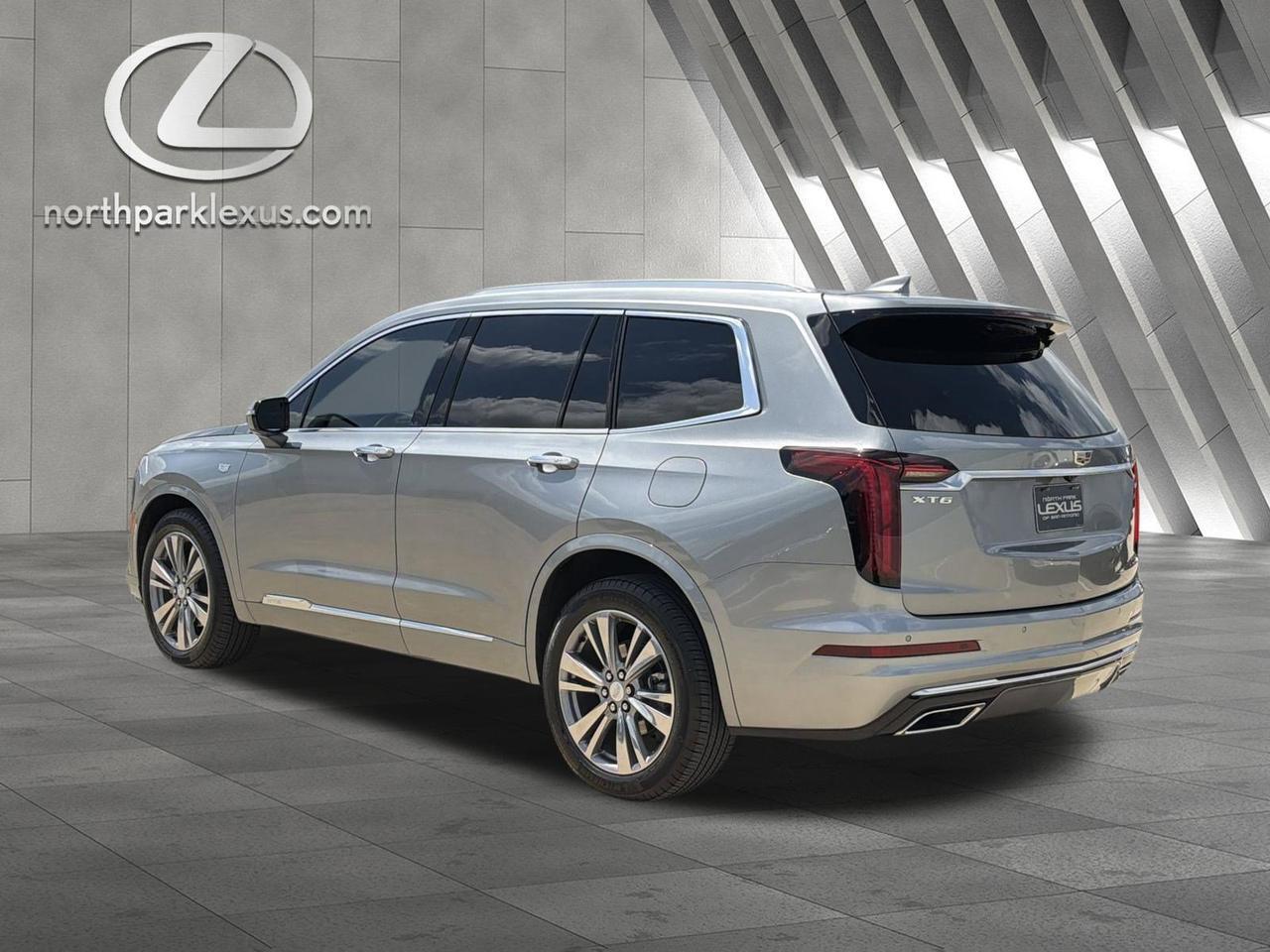 2025 Cadillac XT6 FWD Premium Luxury