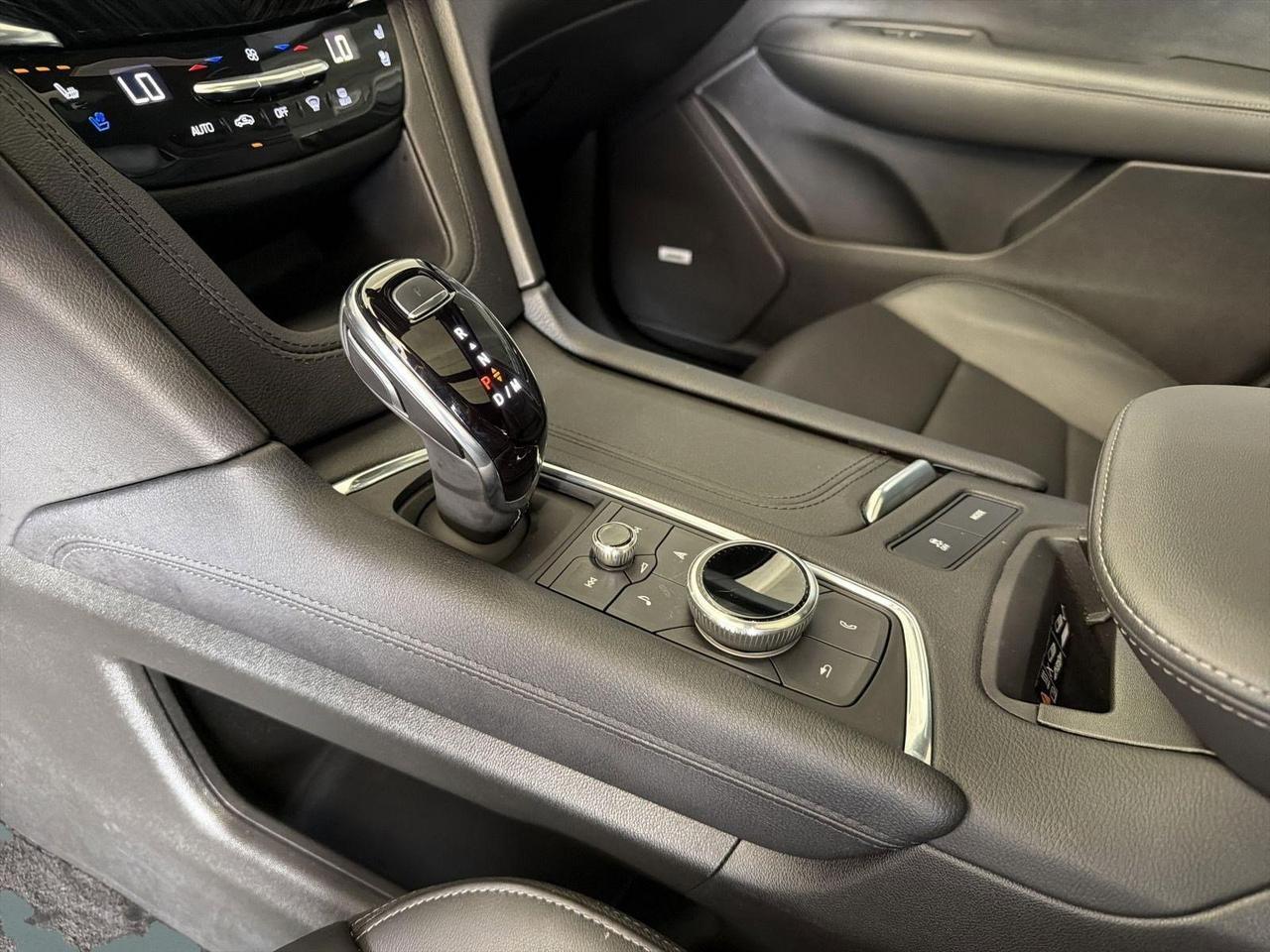 2025 Cadillac XT6 FWD Premium Luxury San Antonio TX