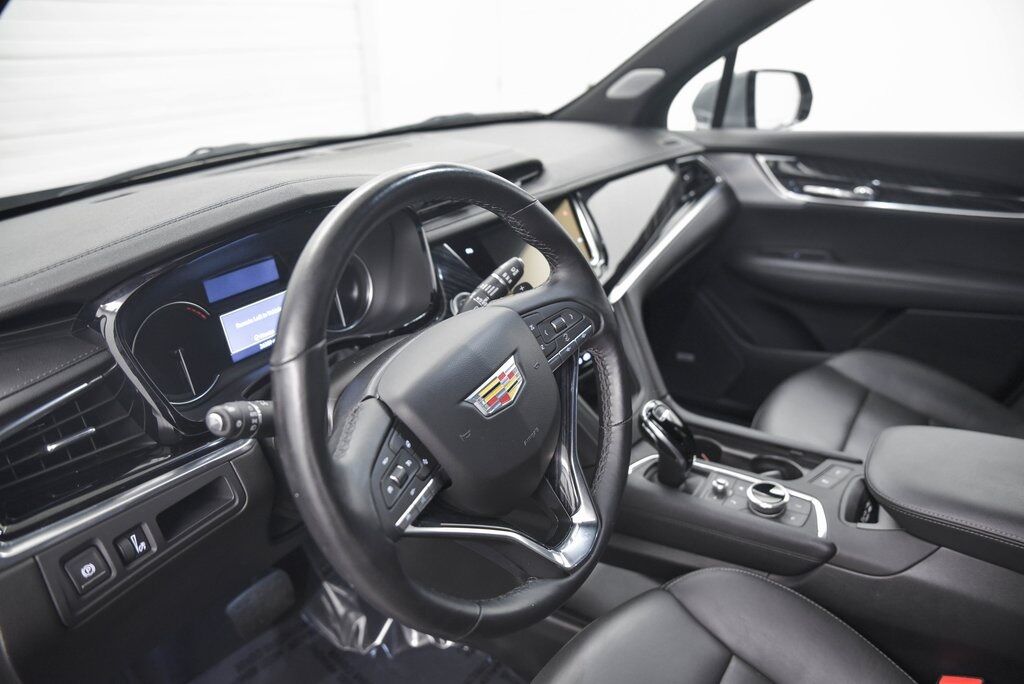 2025 Cadillac XT6 Premium Luxury AKRON OH