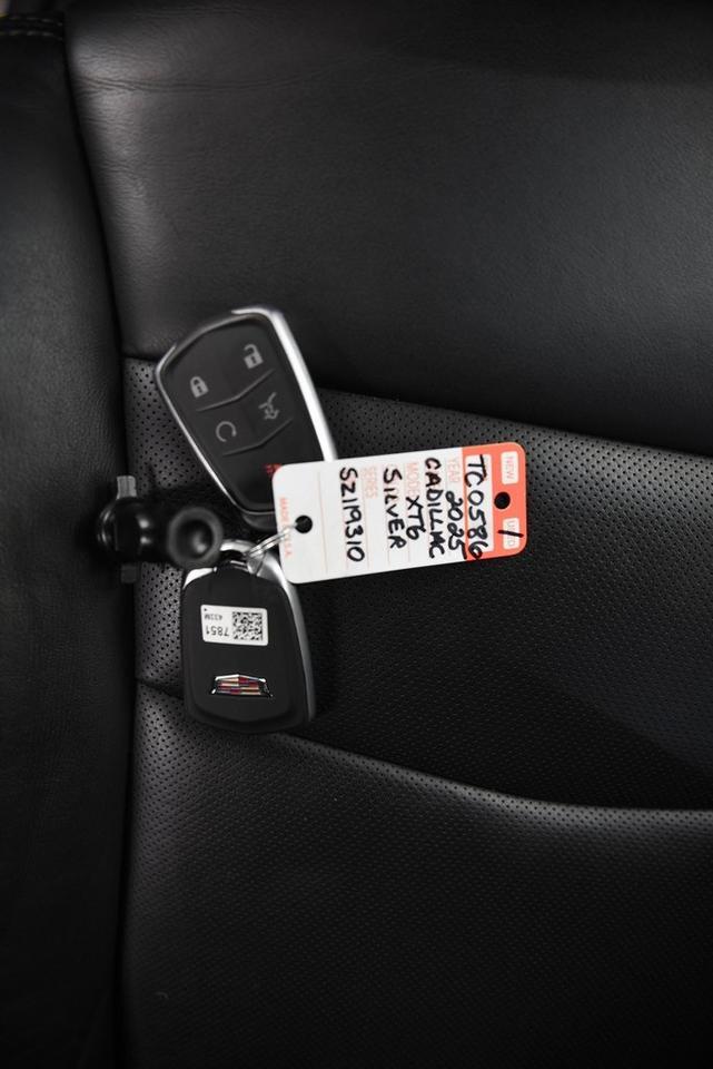 2025 Cadillac XT6 Premium Luxury AKRON OH