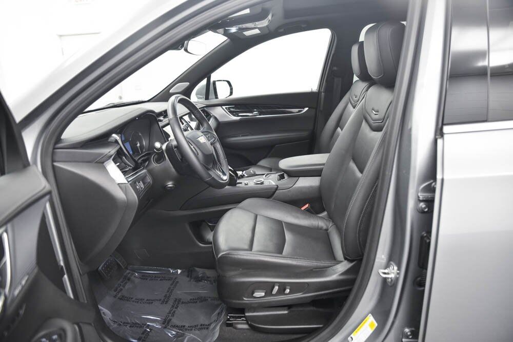 2025 Cadillac XT6 Premium Luxury AKRON OH