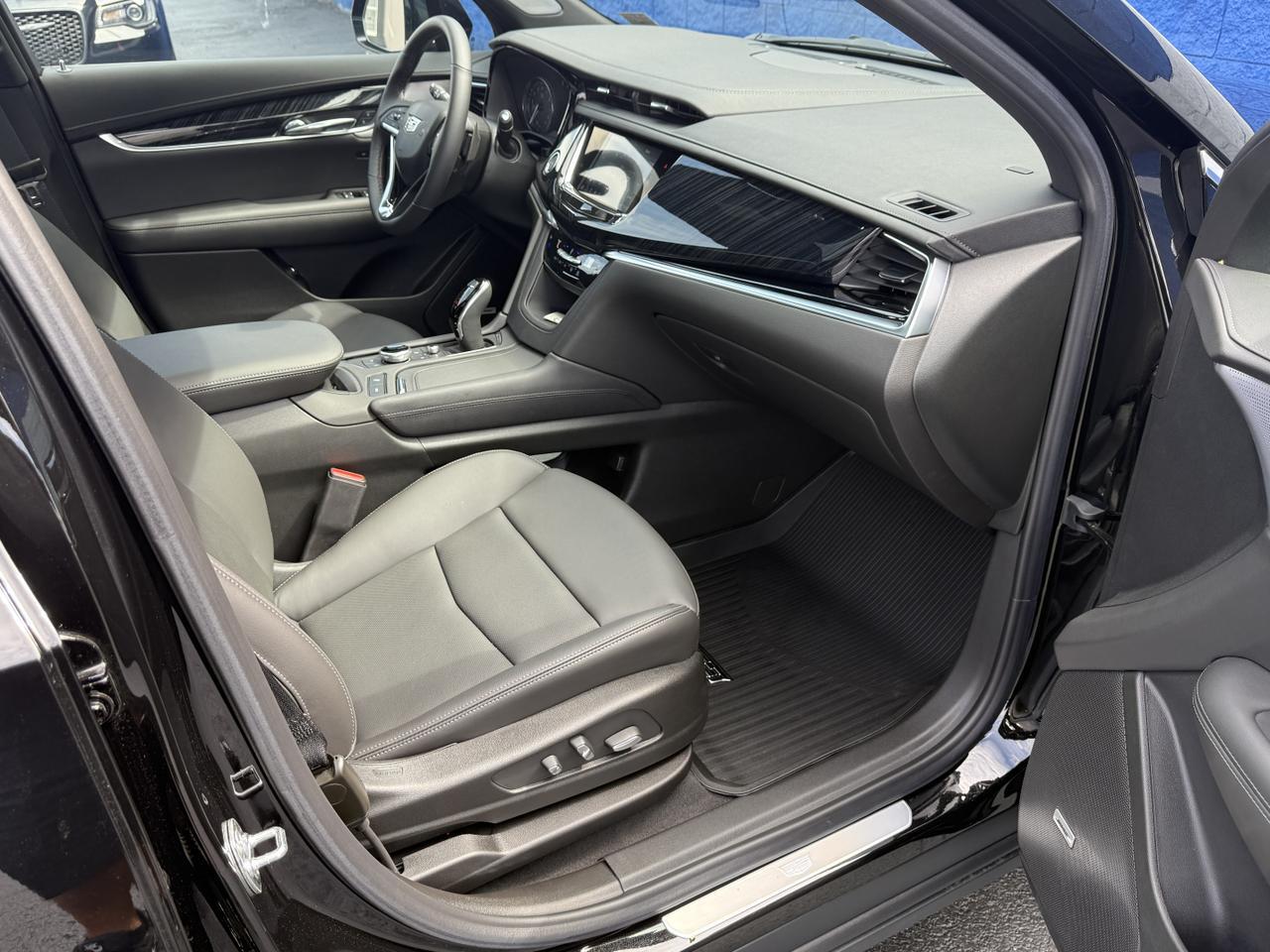 2025 Cadillac XT6 Premium Luxury Connellsville PA