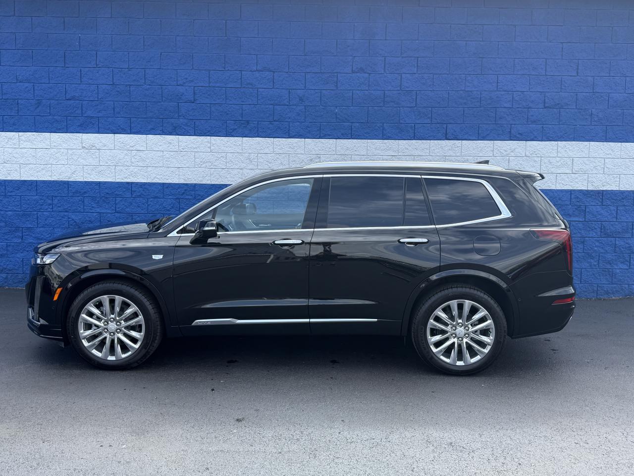 2025 Cadillac XT6 Premium Luxury Connellsville PA