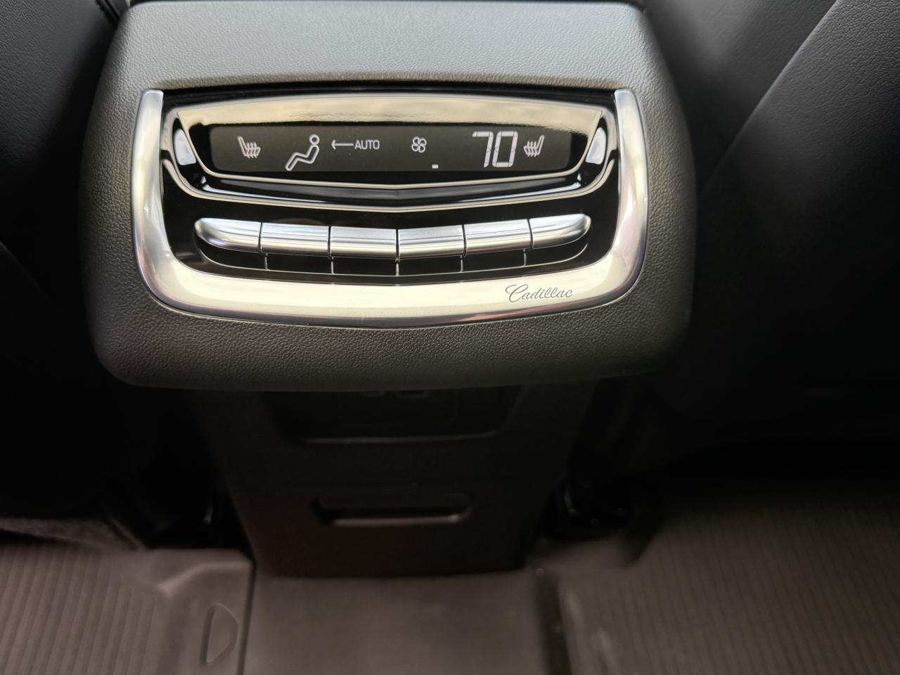 2025 Cadillac XT6 Premium Luxury Connellsville PA