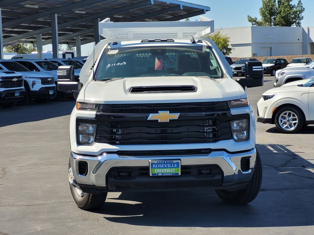 2025 Chevrolet 3500 Crew Cab 4WD, 60" CA, Diesel, DRW, WT, 10' Royal Alum Contractor Body