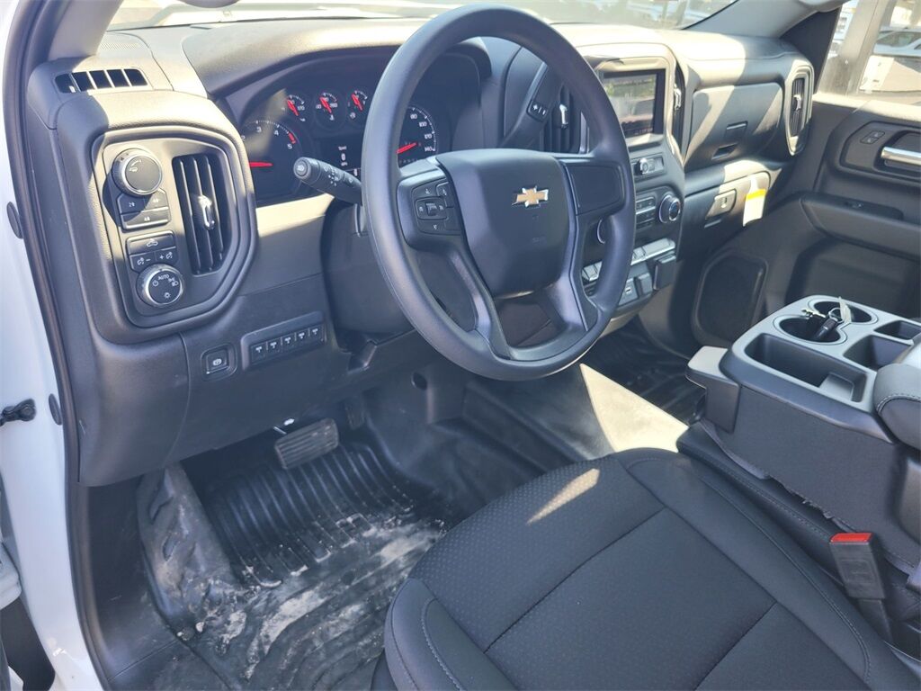 2025 Chevrolet 3500 Crew Cab 4WD, 60" CA, Diesel, DRW, WT, 10' Royal Alum Contractor Body Roseville CA