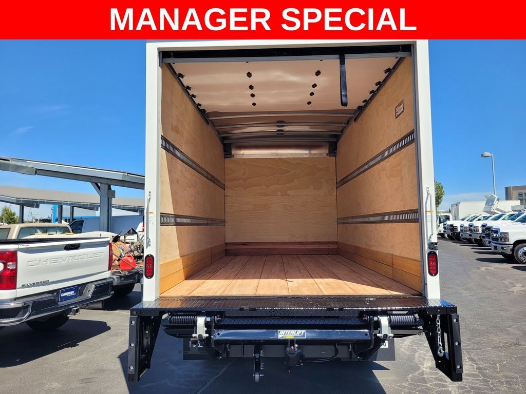 2025 Chevrolet 4500 HG LCF Gas 150" WB Reg Cab 1WT Morgan 16' x 96" x 91" Dry Freight Box Roseville CA