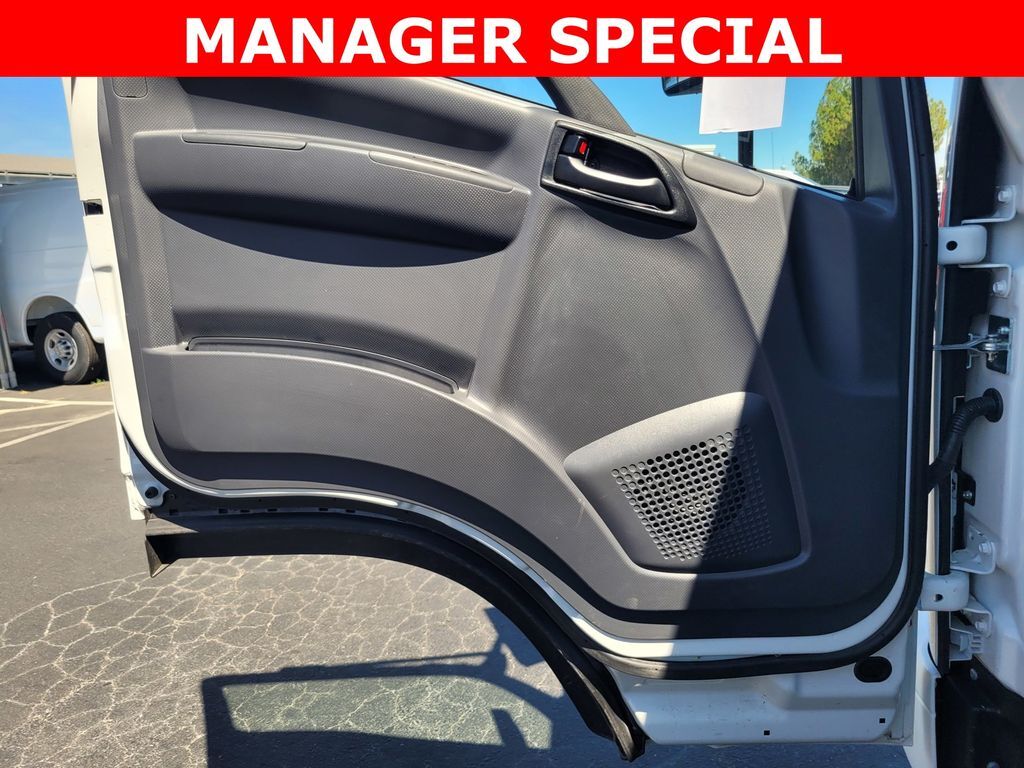 2025 Chevrolet 4500 HG LCF Gas 150" WB Reg Cab 1WT Morgan 16' x 96" x 91" Dry Freight Box Roseville CA