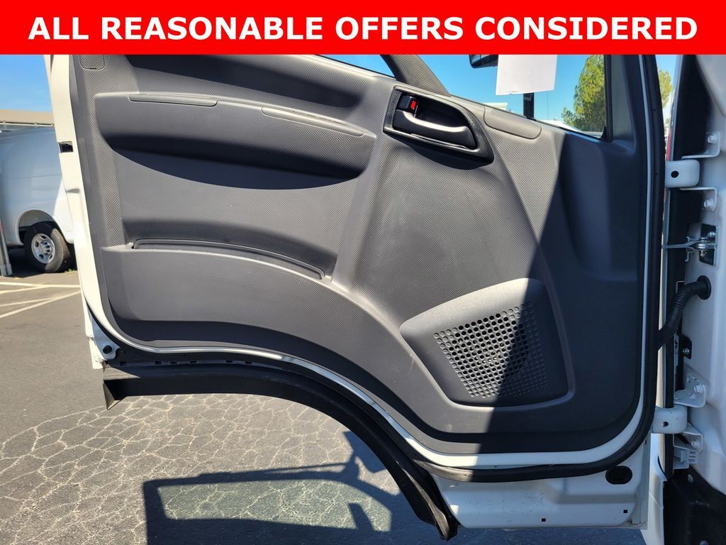 2025 Chevrolet 4500 HG LCF Gas 150" WB Reg Cab 1WT Morgan 16' x 96" x 91" Dry Freight Box Roseville CA