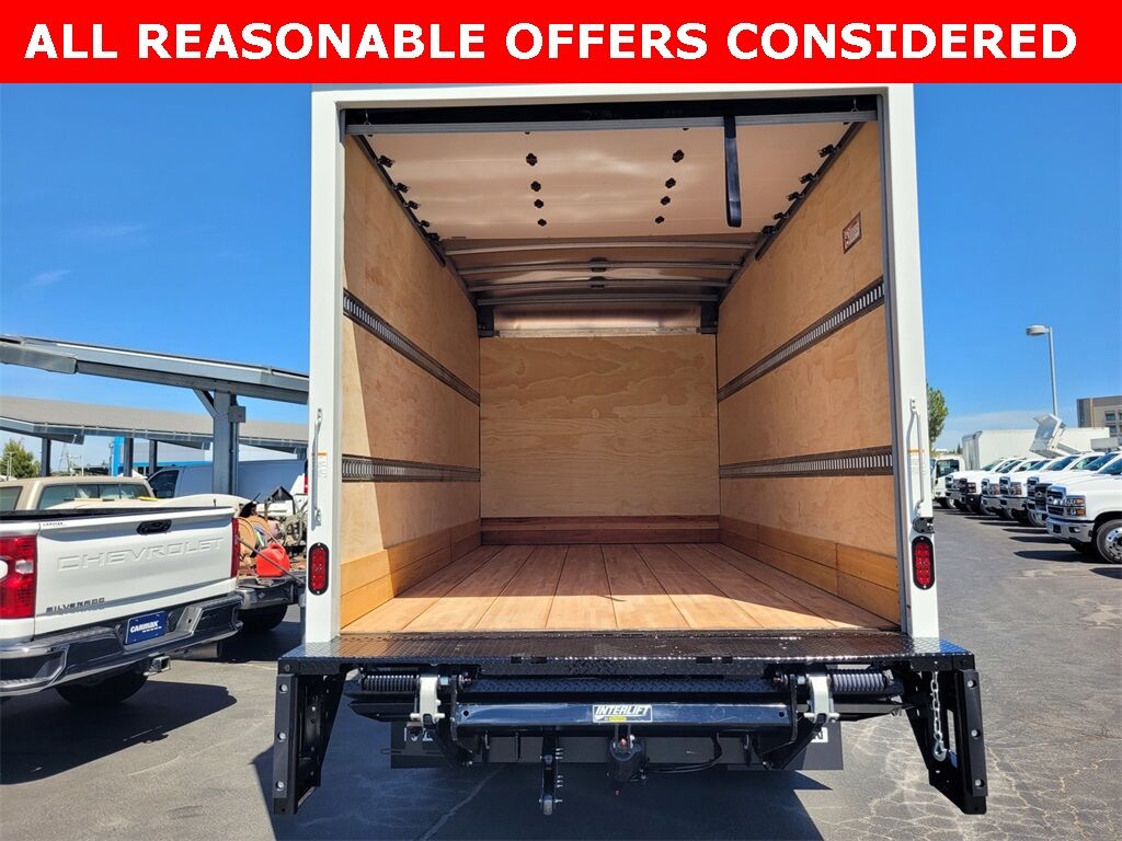2025 Chevrolet 4500 HG LCF Gas 150" WB Reg Cab 1WT Morgan 16' x 96" x 91" Dry Freight Box Roseville CA