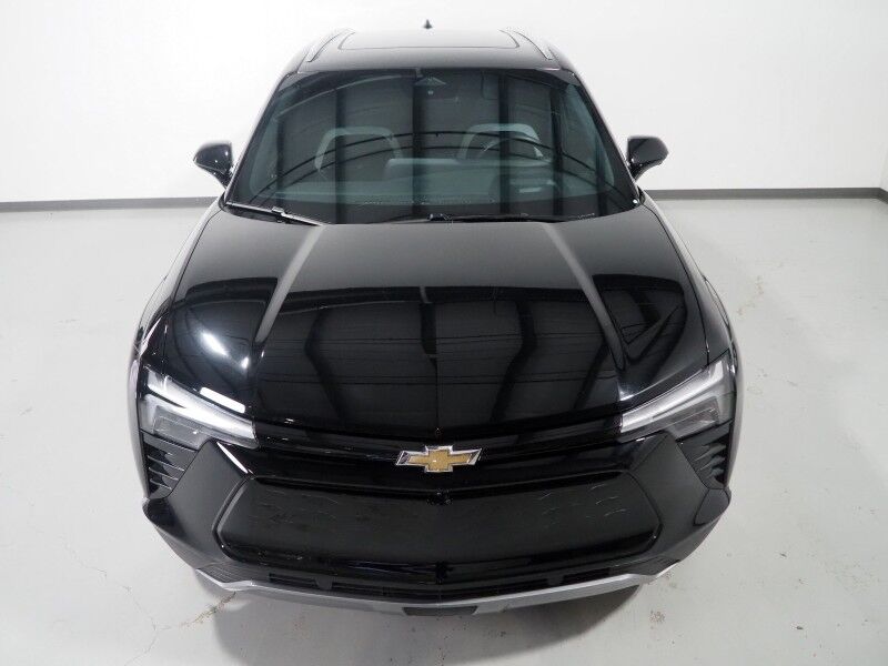 2025 Chevrolet Blazer EV LT AWD *COMFORT & CONVENIENCE PKG, NAVIGATION, ADAPTIVE CRUISE, SAFETY ALERTS, 360 VIEW CAMERAS, 17.7 INCH DISPLAY, PANORAMA MOONROOF, HEATED SEATS/STEERING, POWER LIFTGATE, REMOTE START, WIRELESS CHARGING Round Rock TX