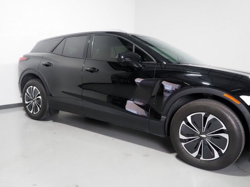 2025 Chevrolet Blazer EV LT AWD *COMFORT & CONVENIENCE PKG, NAVIGATION, ADAPTIVE CRUISE, SAFETY ALERTS, 360 VIEW CAMERAS, 17.7 INCH DISPLAY, PANORAMA MOONROOF, HEATED SEATS/STEERING, POWER LIFTGATE, REMOTE START, WIRELESS CHARGING Round Rock TX