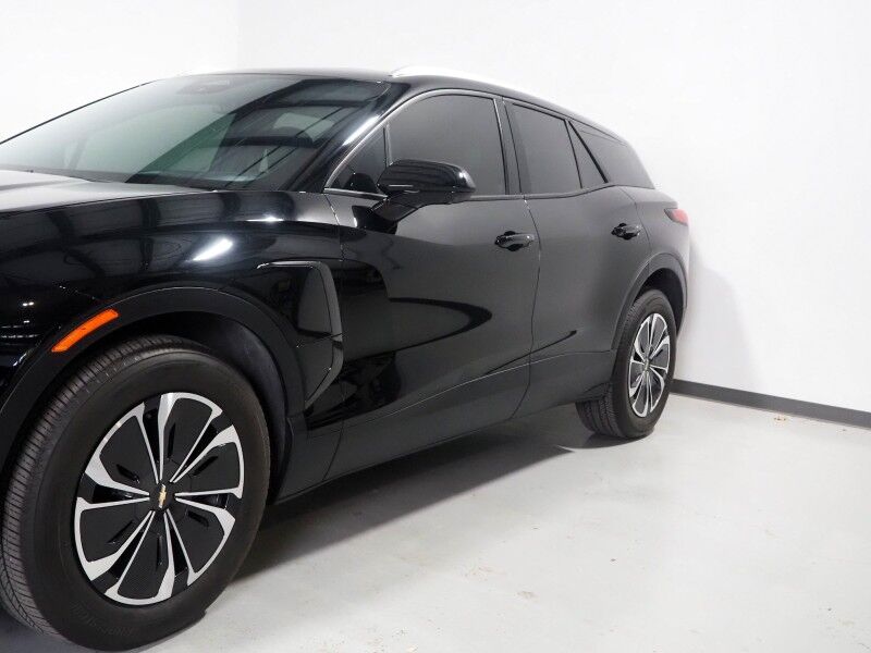 2025 Chevrolet Blazer EV LT AWD *COMFORT & CONVENIENCE PKG, NAVIGATION, ADAPTIVE CRUISE, SAFETY ALERTS, 360 VIEW CAMERAS, 17.7 INCH DISPLAY, PANORAMA MOONROOF, HEATED SEATS/STEERING, POWER LIFTGATE, REMOTE START, WIRELESS CHARGING Round Rock TX