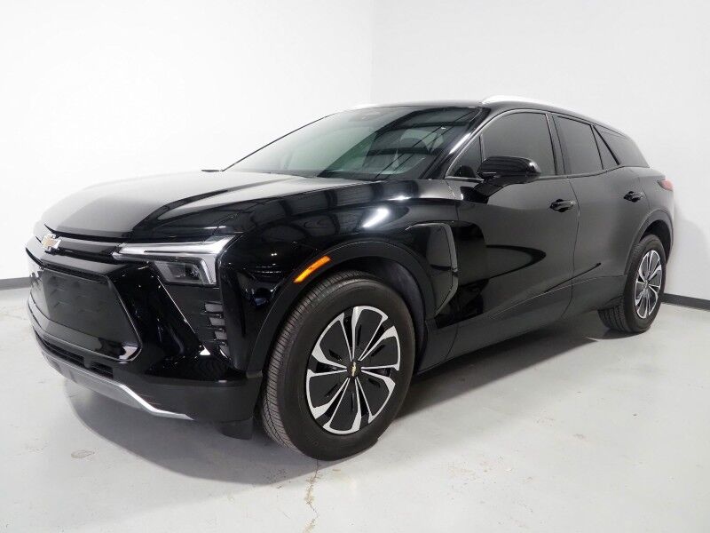 2025 Chevrolet Blazer EV LT AWD *COMFORT & CONVENIENCE PKG, NAVIGATION, ADAPTIVE CRUISE, SAFETY ALERTS, 360 VIEW CAMERAS, 17.7 INCH DISPLAY, PANORAMA MOONROOF, HEATED SEATS/STEERING, POWER LIFTGATE, REMOTE START, WIRELESS CHARGING Round Rock TX