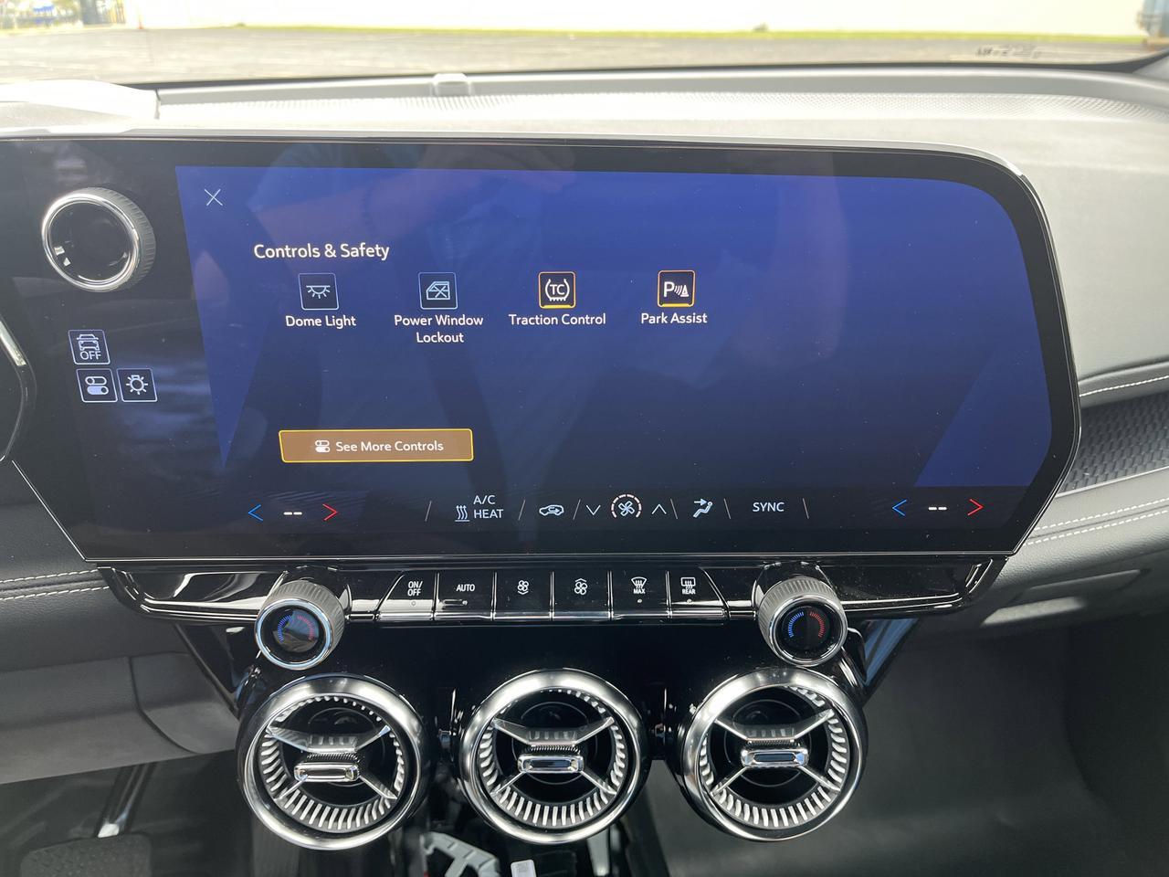 2025 Chevrolet Blazer EV Police AWD 102KWH BatteryRatedEnergy 190KW DC FastCharge w/Dual-LevelChargeCord RemoteKeylessEntry Saukville WI