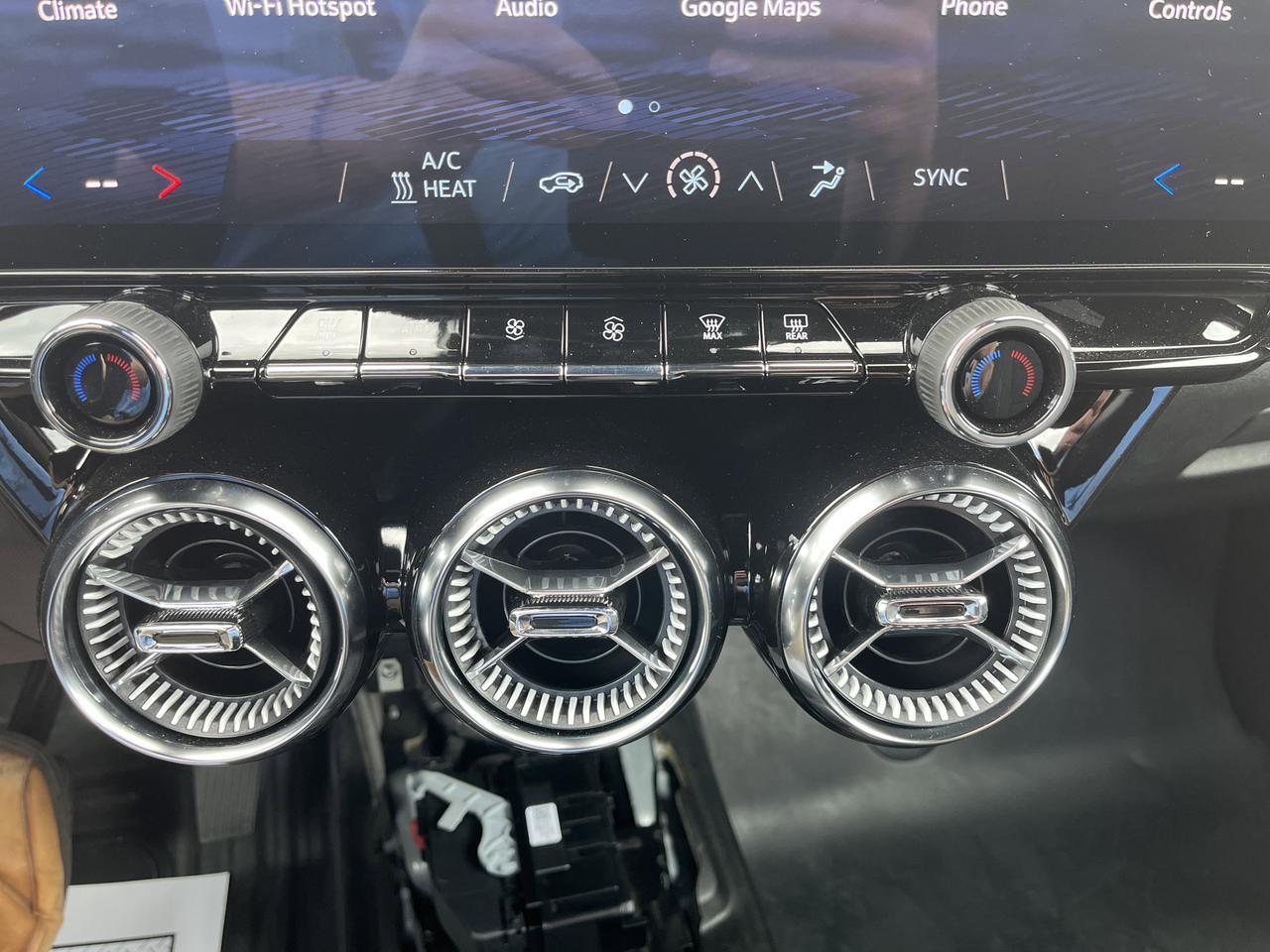 2025 Chevrolet Blazer EV Police AWD 102KWH BatteryRatedEnergy 190KW DC FastCharge w/Dual-LevelChargeCord RemoteKeylessEntry Saukville WI